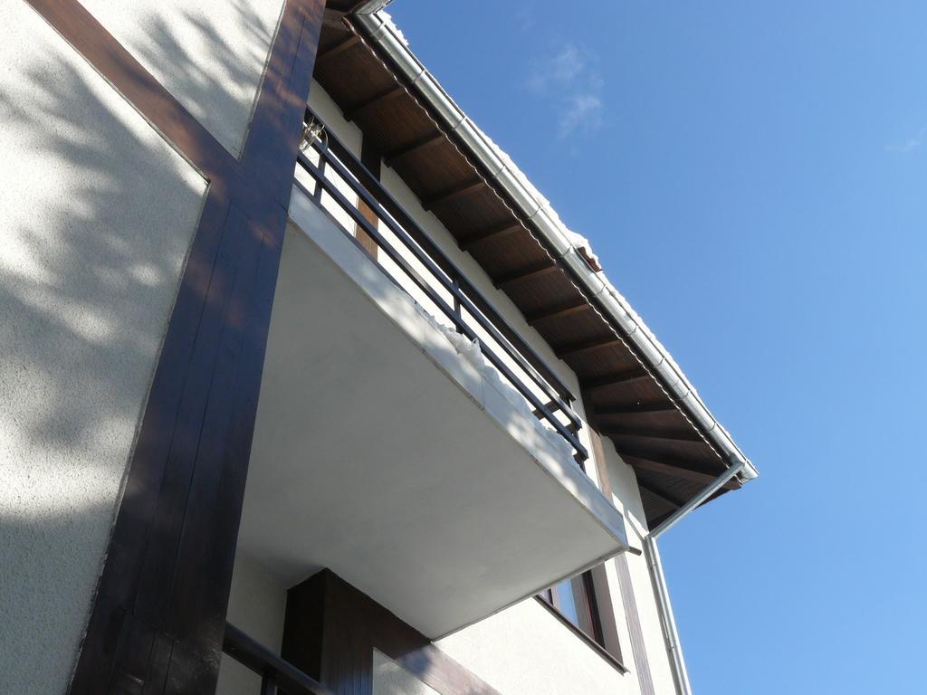 Hotel House Arirang Cherni Osum Exterior foto